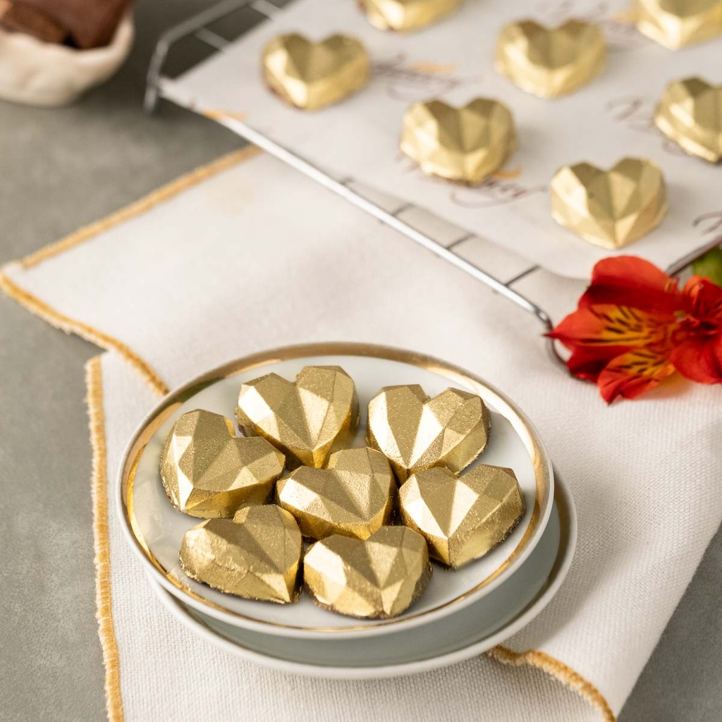 Bombom de coração lapidado recheado com caramelo