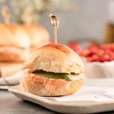 Mini Sanduíche no Pão de Batata com Patê de Tomate Seco